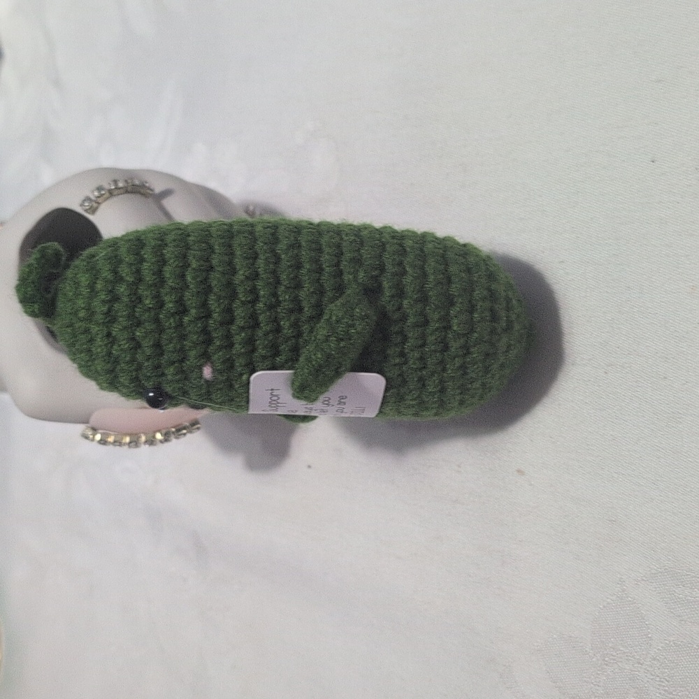 Positive Pickle Affirmation Crochet Figurine - Picture 5 of 5